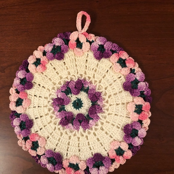 Hand Crochet Doilies, African Violets, pair - Picture 2 of 9